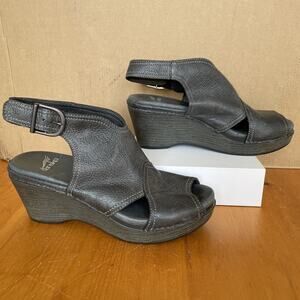 EUC Dansko Vanda Black/Charcoal Leather Wedge Leather Ankle Strap Open Toe SZ 37